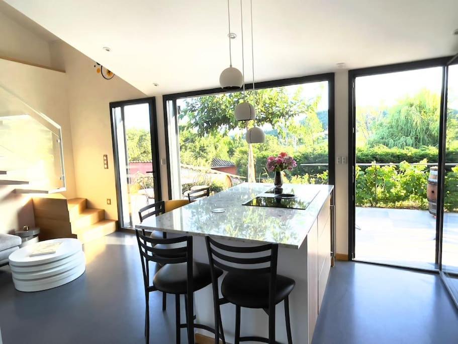 Gite De Charme 5 Etoiles Pour Couple Avec Sauna Et Jacuzzi Exterieurs Privatifs Peaugres Exteriér fotografie