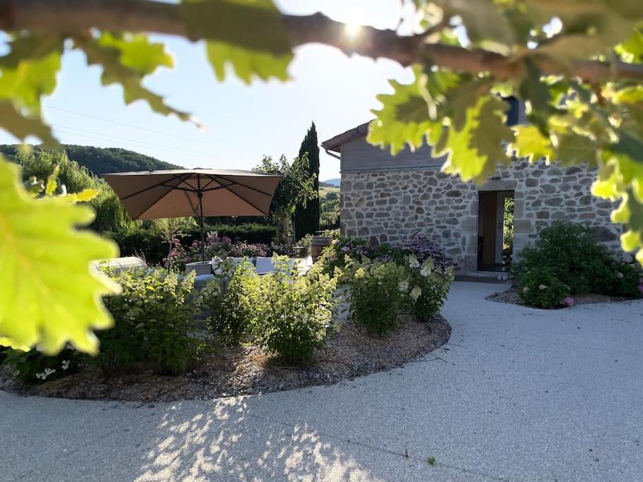 Gite De Charme 5 Etoiles Pour Couple Avec Sauna Et Jacuzzi Exterieurs Privatifs Peaugres Exteriér fotografie