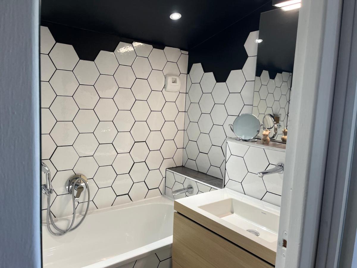 Gite De Charme 5 Etoiles Pour Couple Avec Sauna Et Jacuzzi Exterieurs Privatifs Peaugres Exteriér fotografie