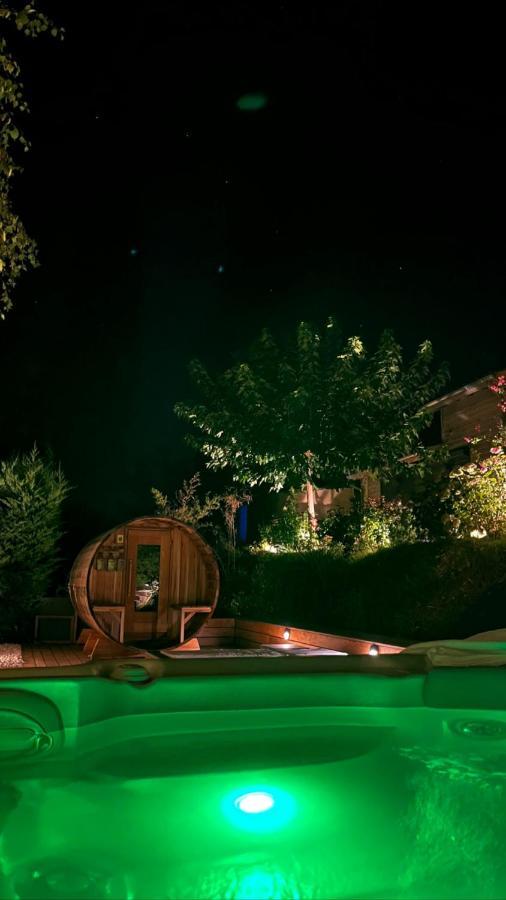 Gite De Charme 5 Etoiles Pour Couple Avec Sauna Et Jacuzzi Exterieurs Privatifs Peaugres Exteriér fotografie